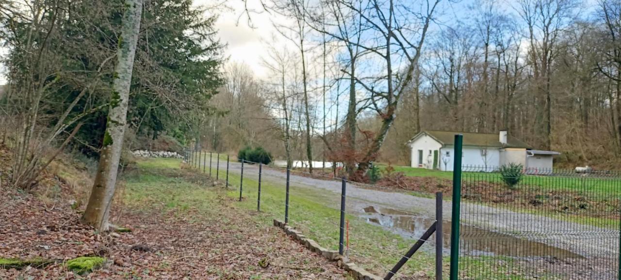 Deux Etangs Poissonneux Au Milieu Des Bois Avec Gite Moderne, La Halte Des Deux Lacs Rosée Zewnętrze zdjęcie